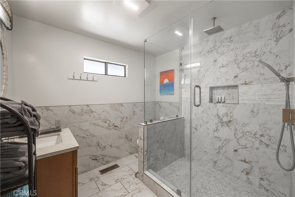 42401 Avalon Road Property Photo 15