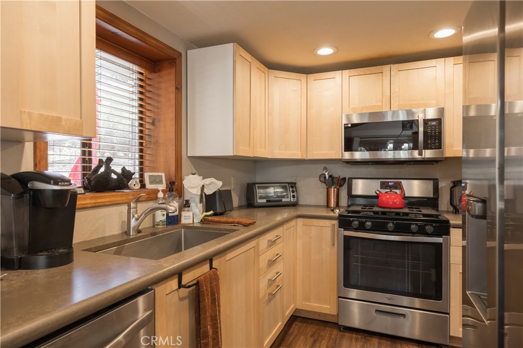 42401 Avalon Road Property Photo 37