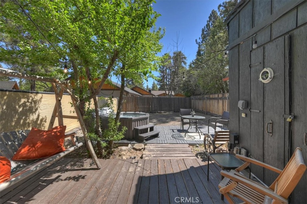 110 E North Shore Drive Property Photo 13