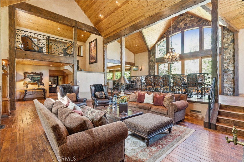 32310 Hummingbird Court Property Photo 12