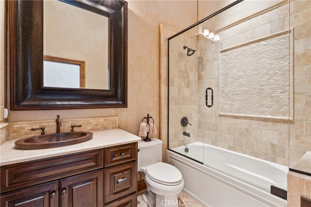 32310 Hummingbird Court Property Photo 18
