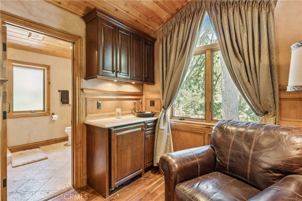 32310 Hummingbird Court Property Photo 24