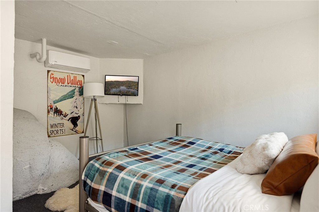 33141 Big Bear Lake Road Property Photo 32