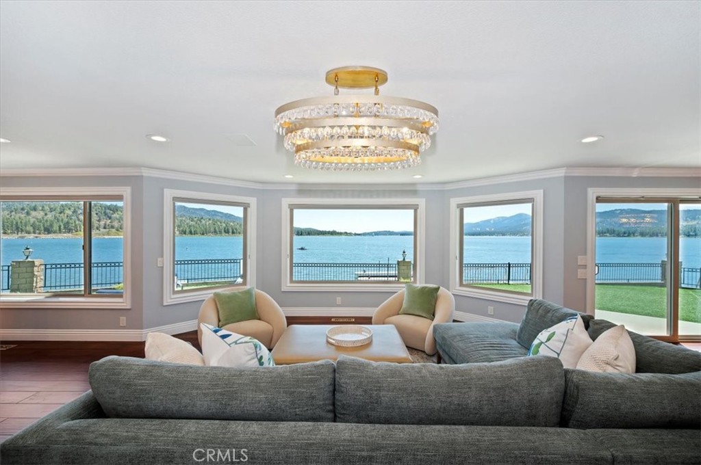 39085 North Shore Drive Property Photo 11