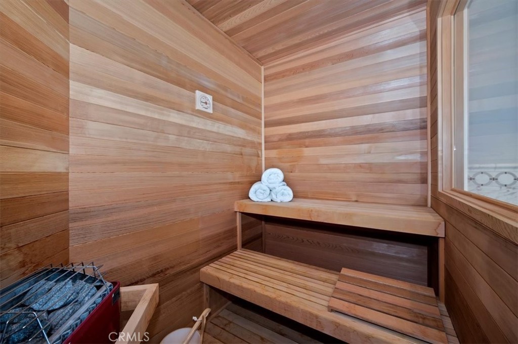 39085 North Shore Drive Property Photo 24