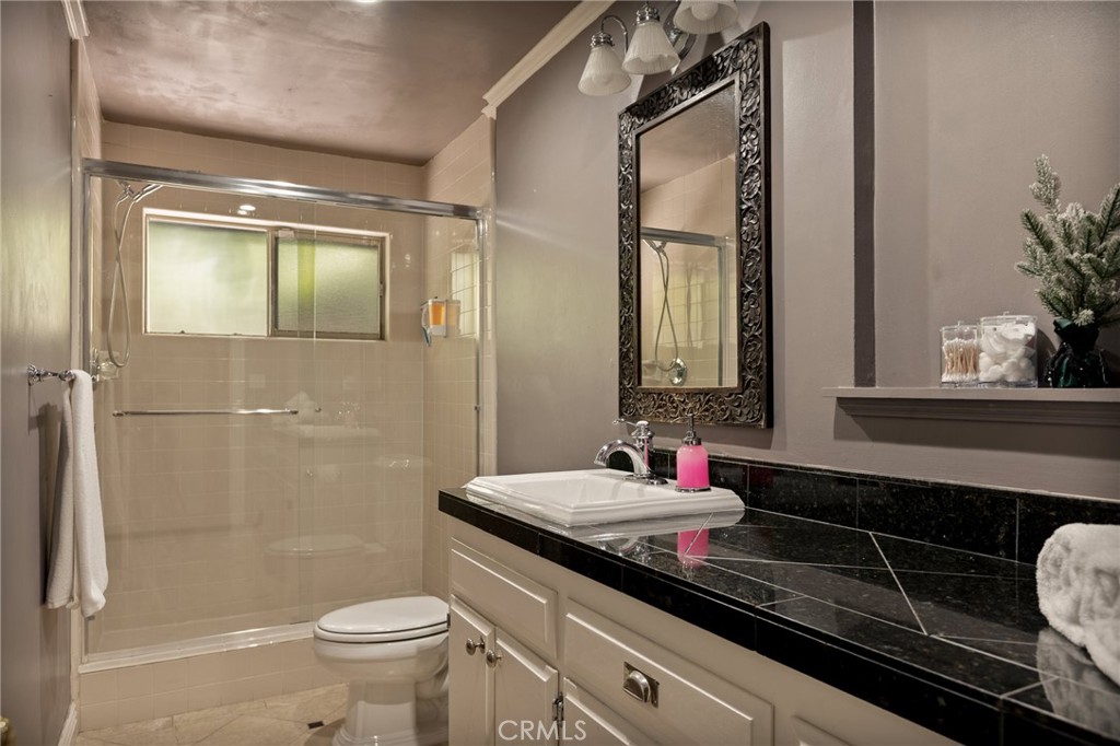 261 Ca-173 Property Photo 18