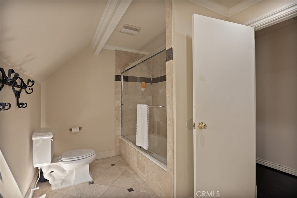 261 Ca-173 Property Photo 35