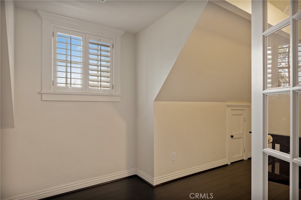 261 Ca-173 Property Photo 36