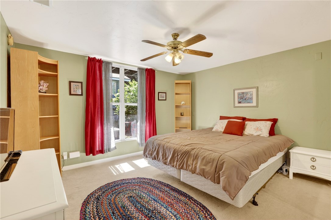 743 Berne Property Photo 8