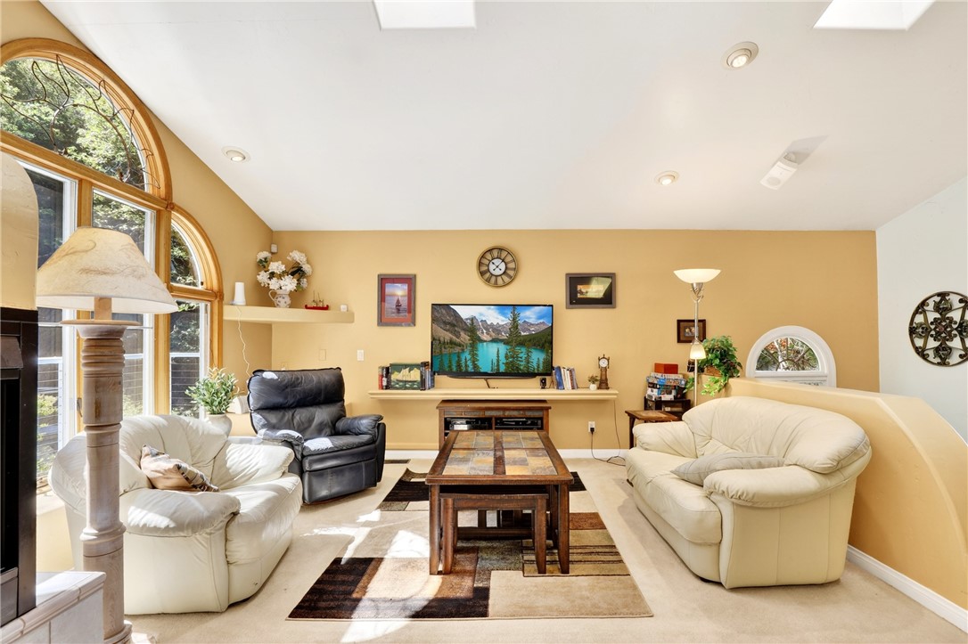 743 Berne Property Photo 15