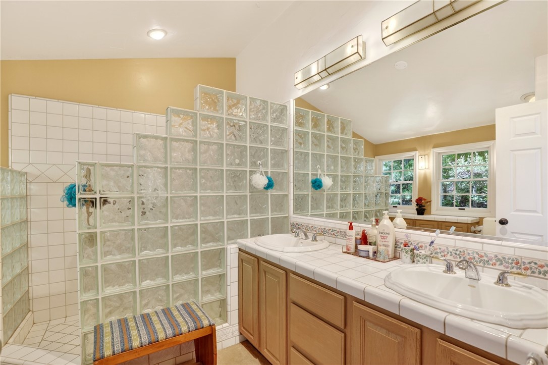 743 Berne Property Photo 26