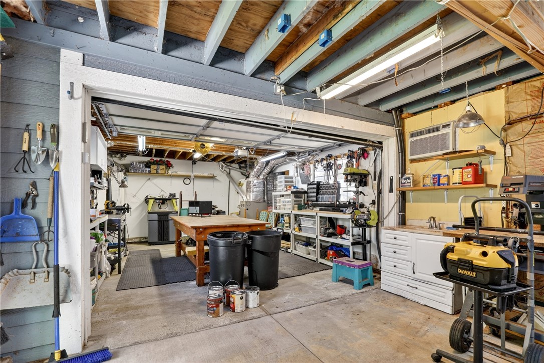 743 Berne Property Photo 42