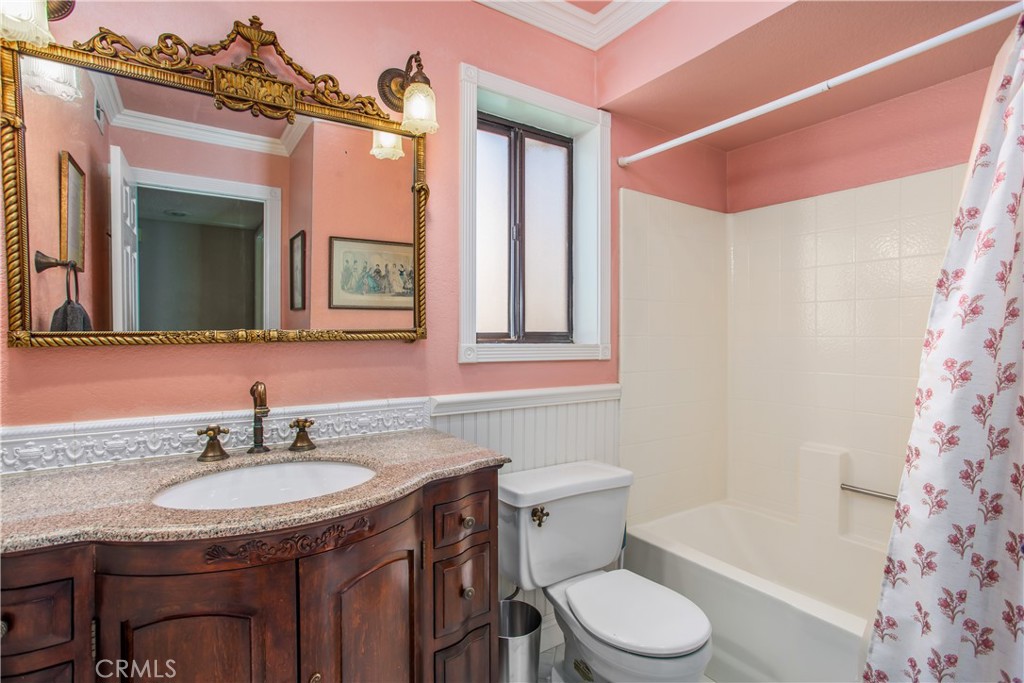 1125 Via Nice Property Photo 15