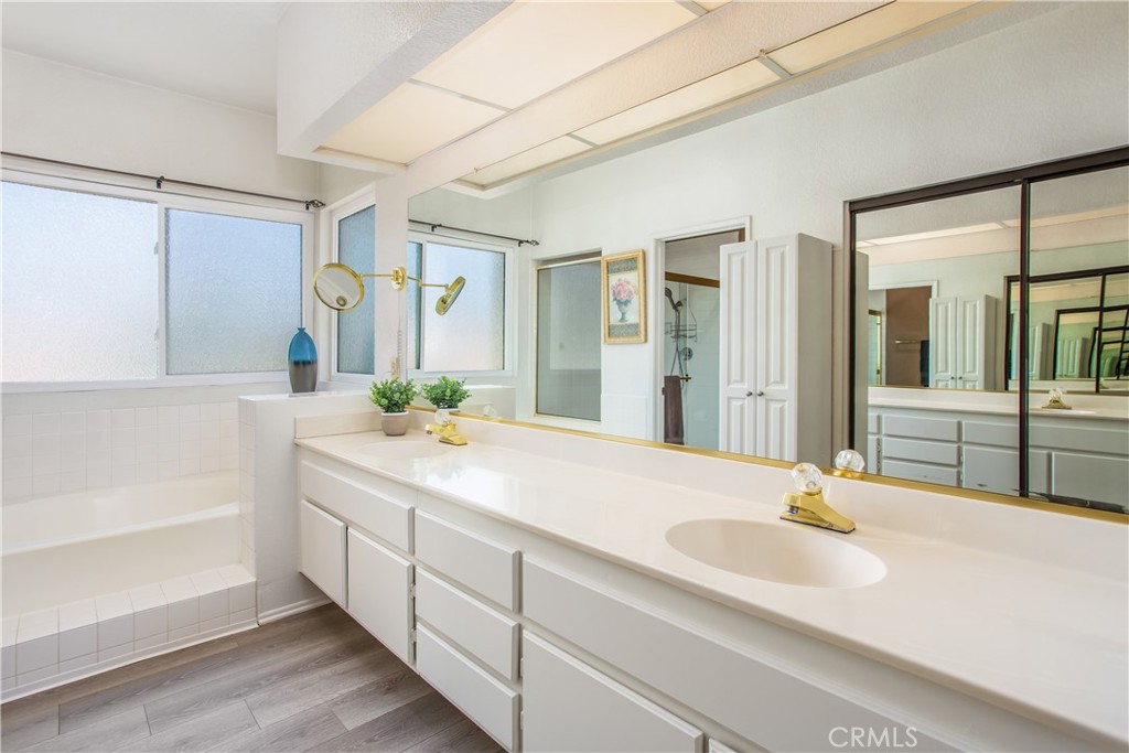 1125 Via Nice Property Photo 22