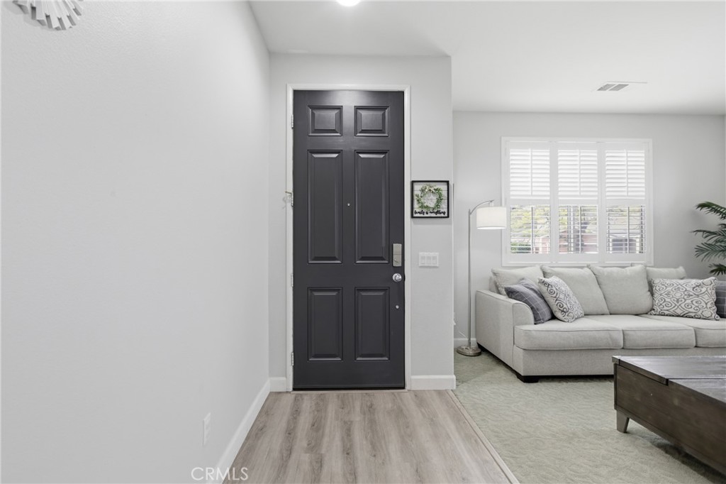34596 Yale Property Photo 4