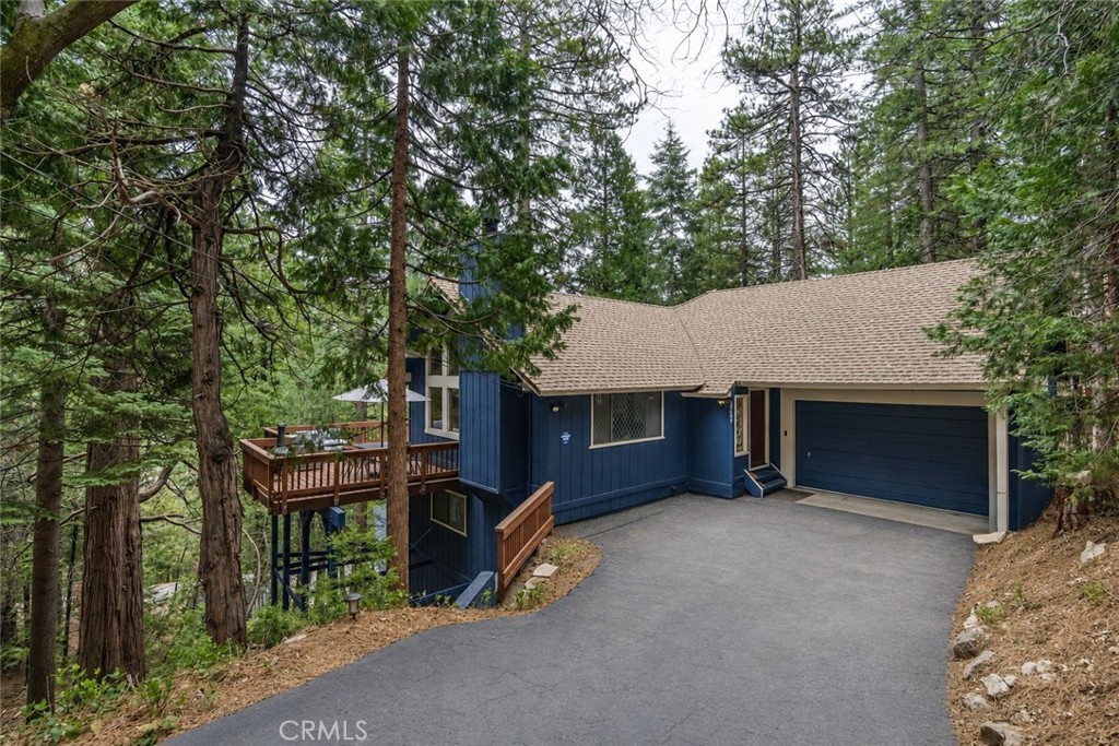 26645 Lake Forest Property Photo 4