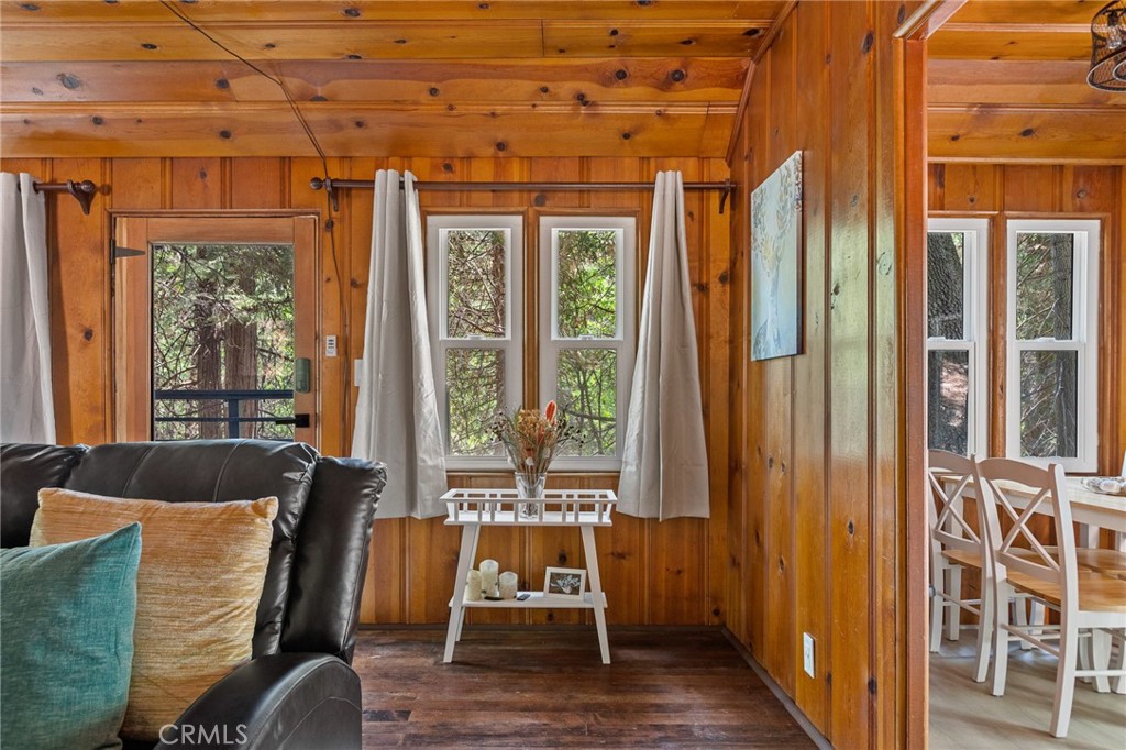 27010 State Highway 189 Property Photo 14