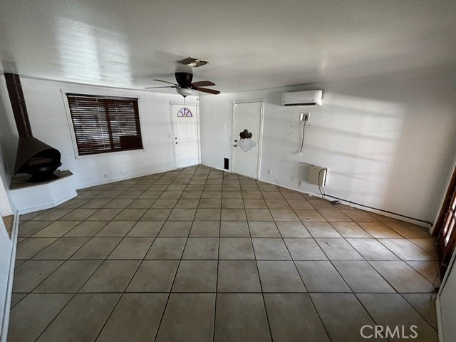1021 E Chanslor Way Property Photo 8