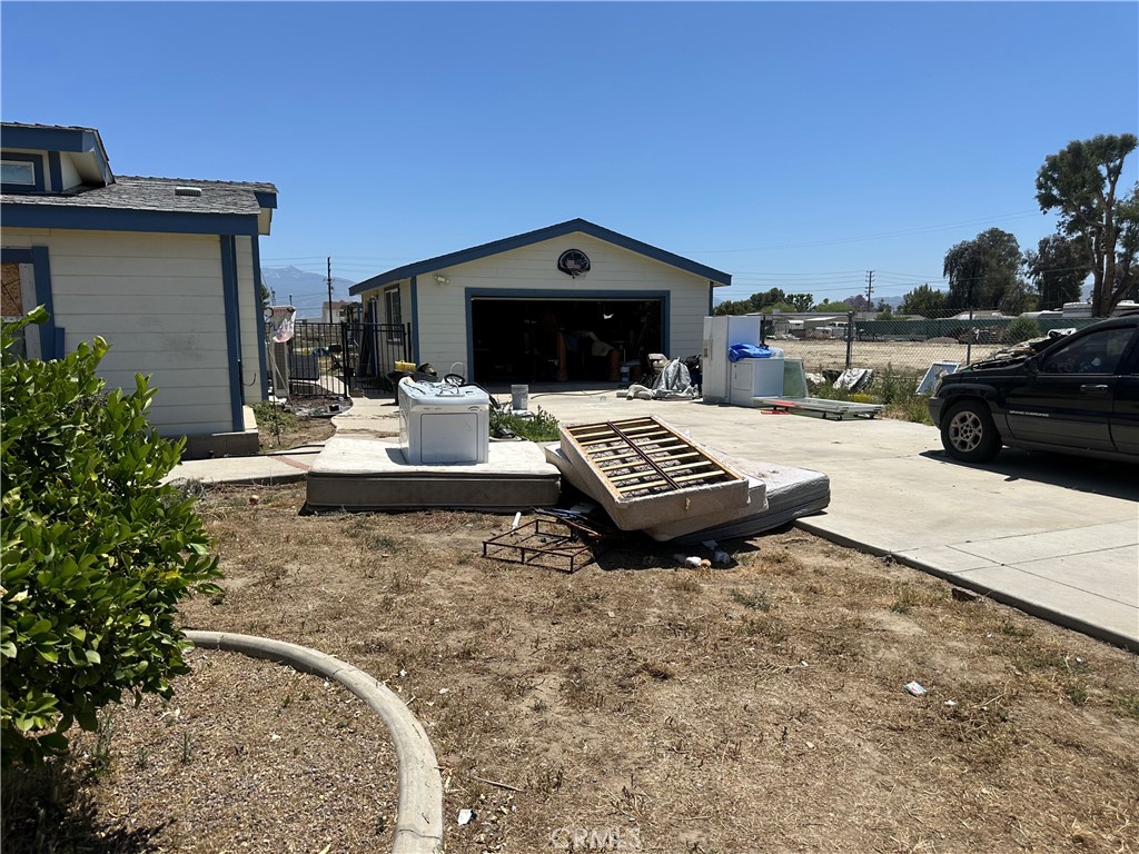 1420 Isaacs Property Photo 2