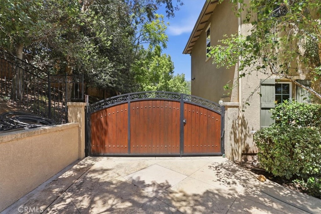 3948 Shady Ridge Drive Property Photo 18
