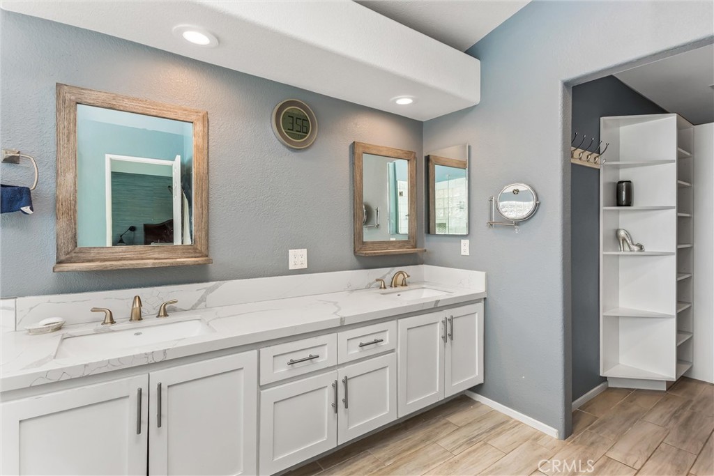 44525 Saffron Court Property Photo 23