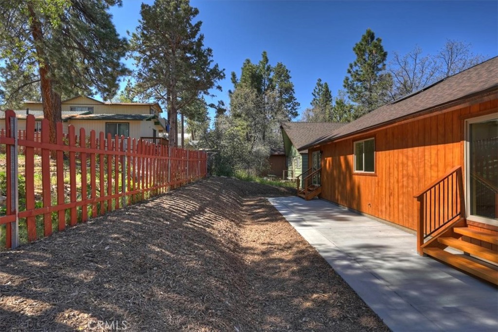 415 Vista Property Photo 35