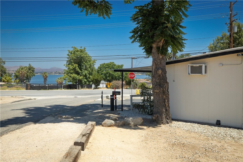 17307 Grand Property Photo 8