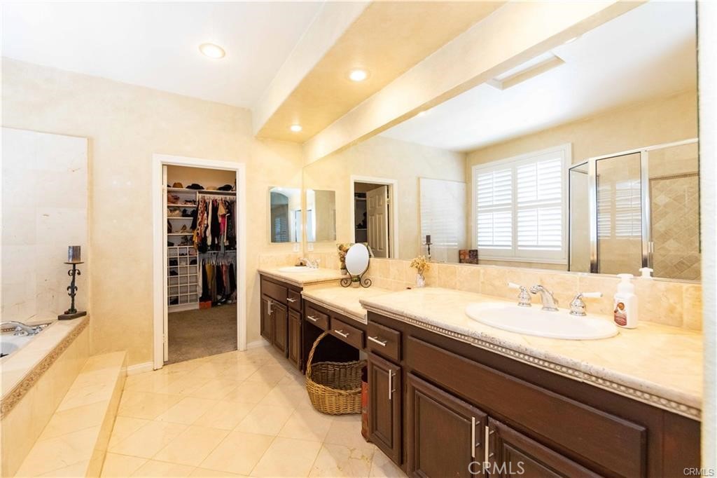 45568 Via Puebla Property Photo 6