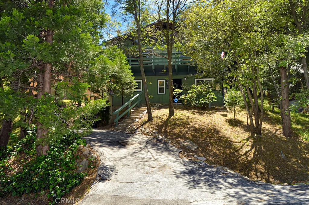 23641 Manzanita Property Photo 4
