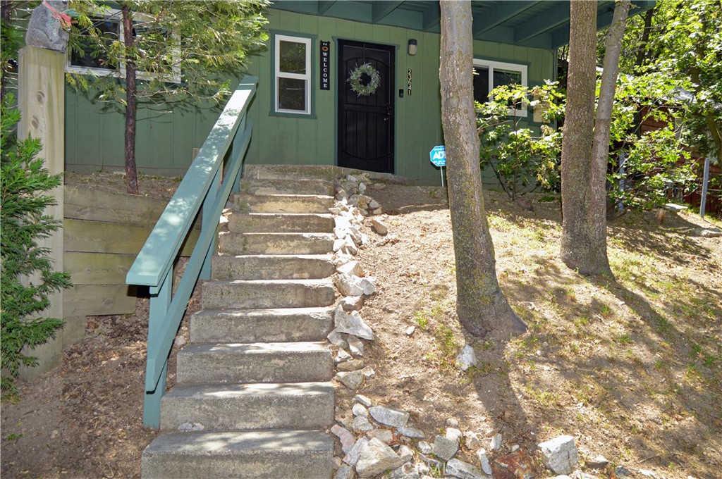 23641 Manzanita Property Photo 9