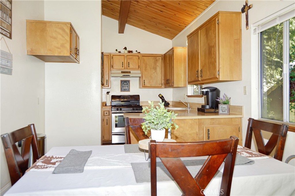 23641 Manzanita Property Photo 27