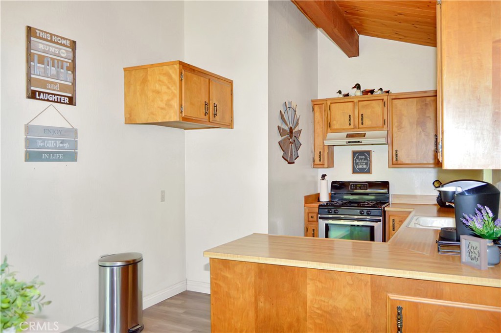 23641 Manzanita Property Photo 28