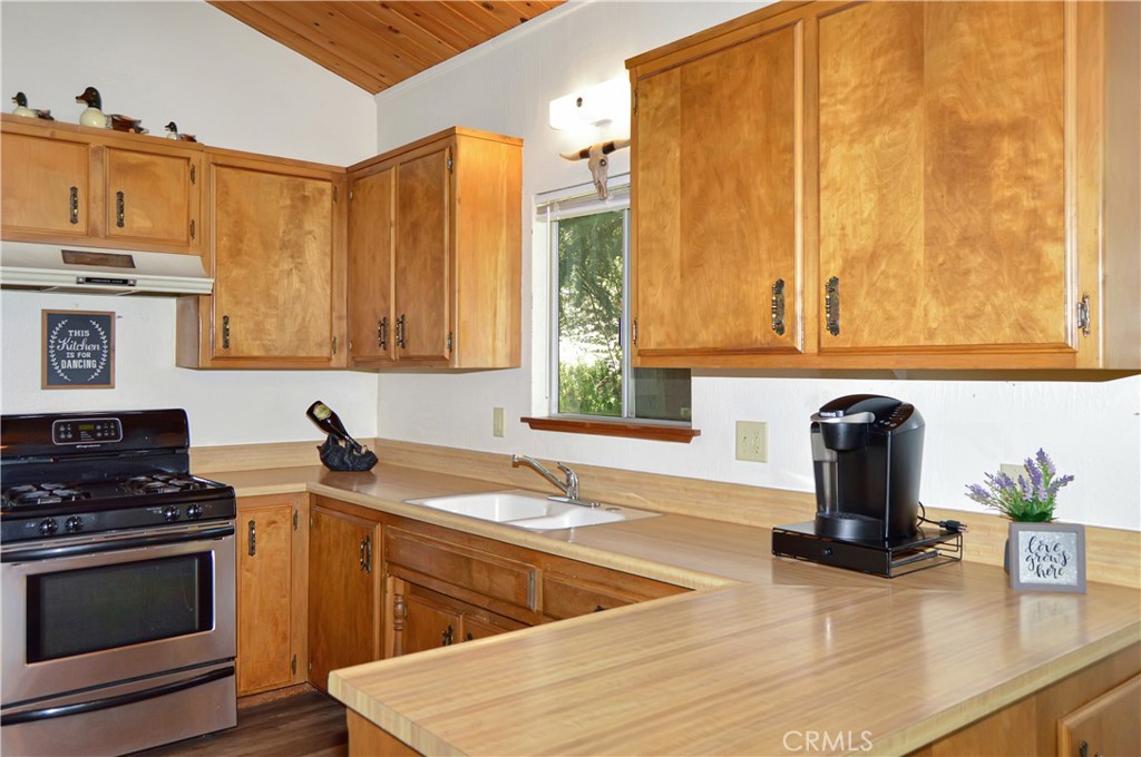 23641 Manzanita Property Photo 30