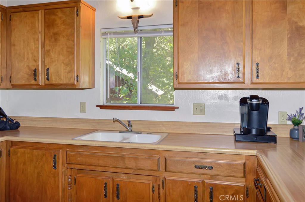 23641 Manzanita Property Photo 32