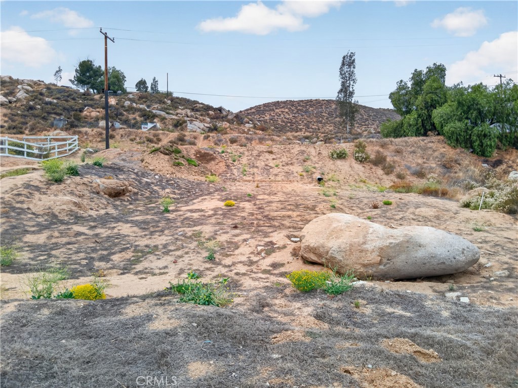 27560 Summit Property Photo 7