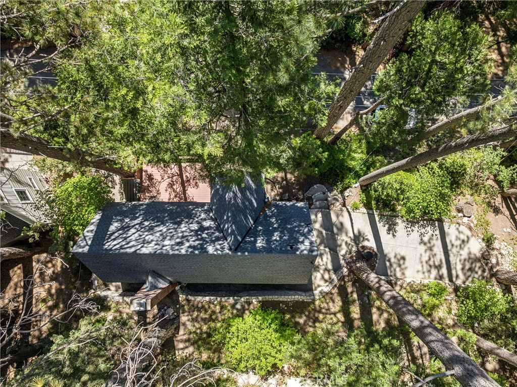 404 Hillside Property Photo 26