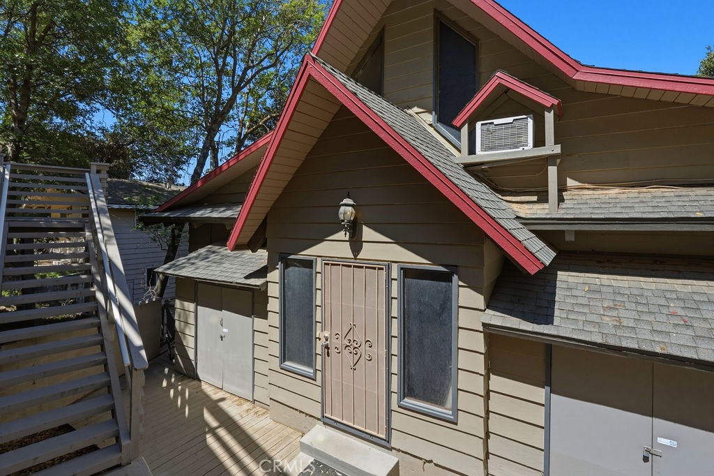 320 Delle Property Photo 1