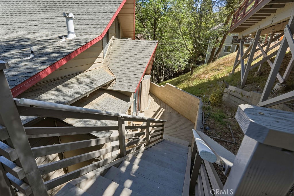320 Delle Property Photo 3