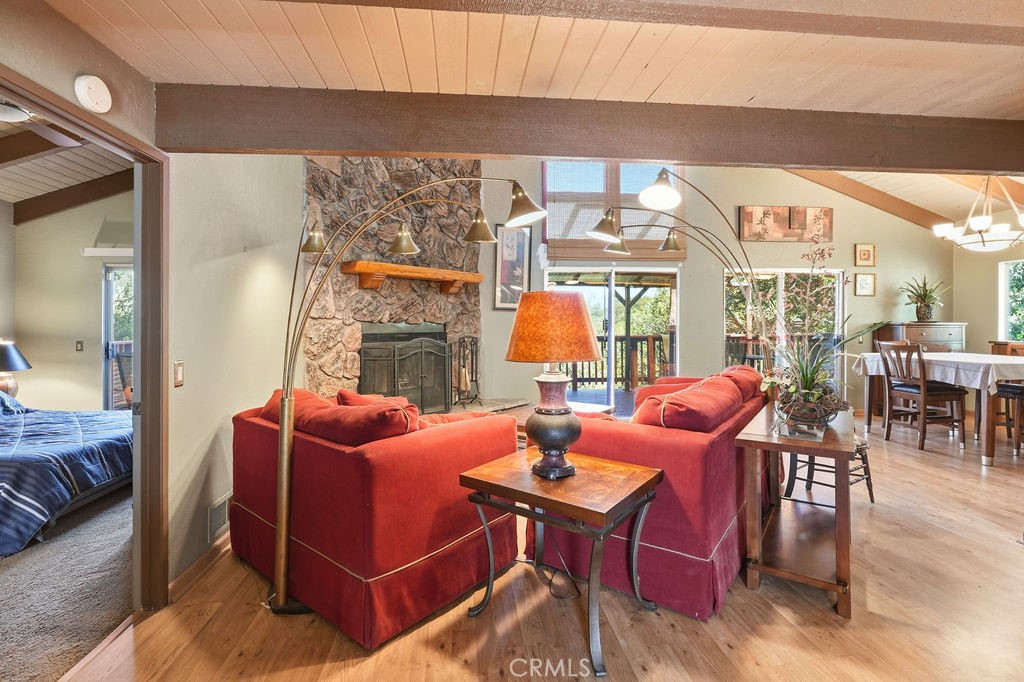 320 Delle Property Photo 11