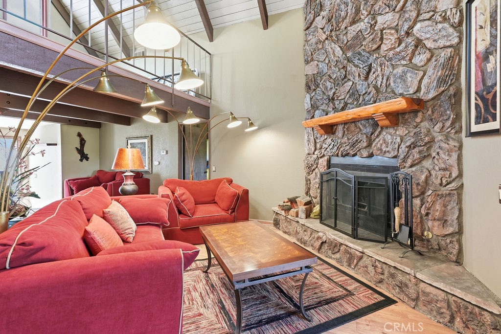 320 Delle Property Photo 20