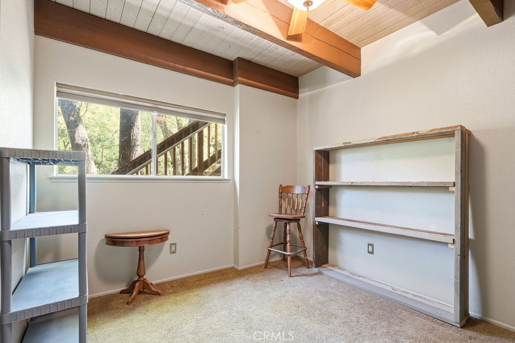 320 Delle Property Photo 41