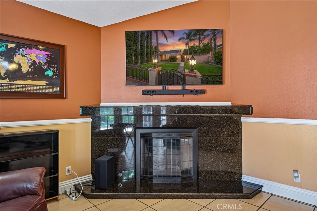 649 E Fairfield Court Property Photo 8