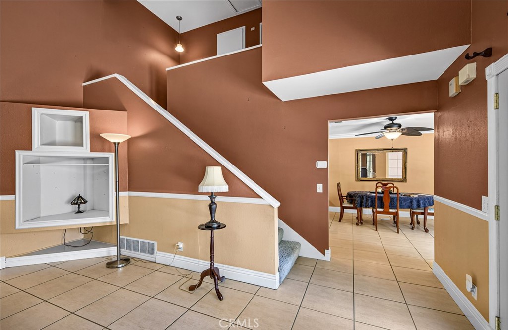 649 E Fairfield Court Property Photo 9