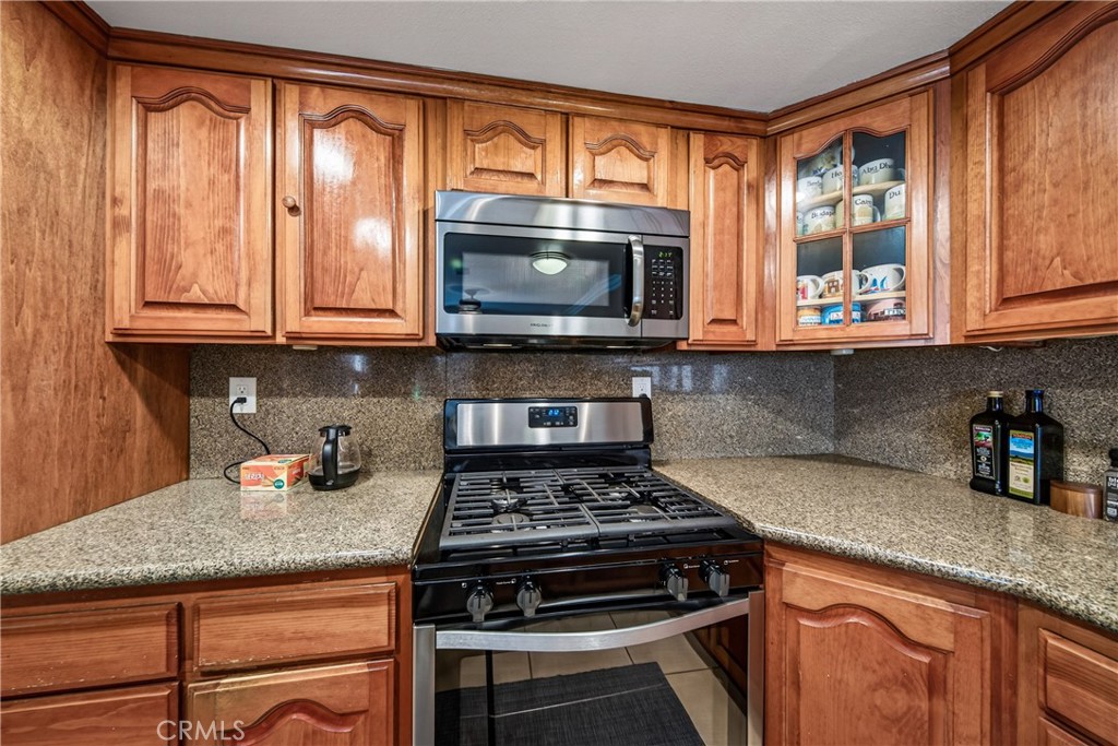 649 E Fairfield Court Property Photo 11