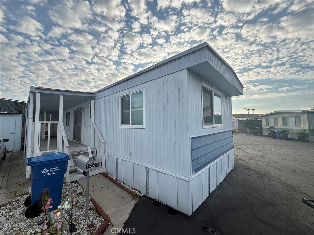 16511 S Garfield Ave B55 Property Photo 1