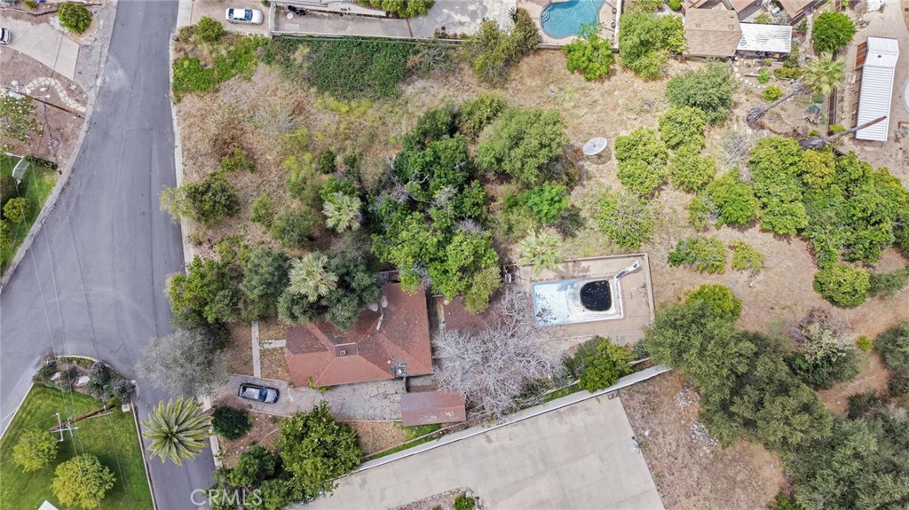 2415 Sierra Property Photo 8