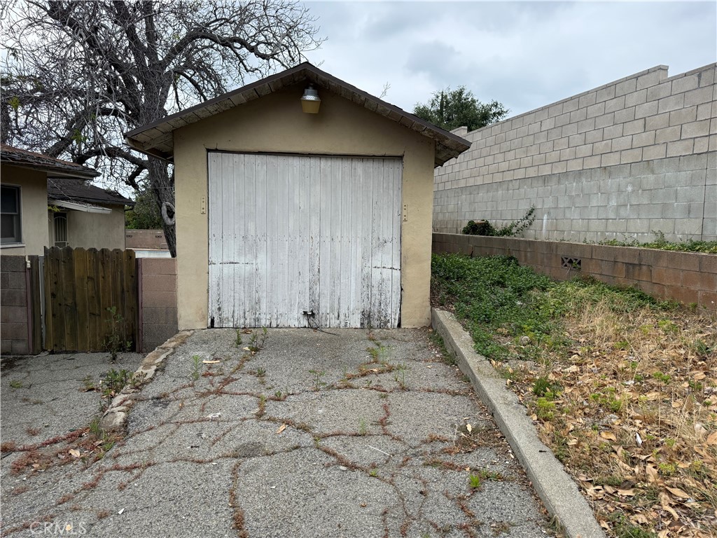 2415 Sierra Property Photo 38