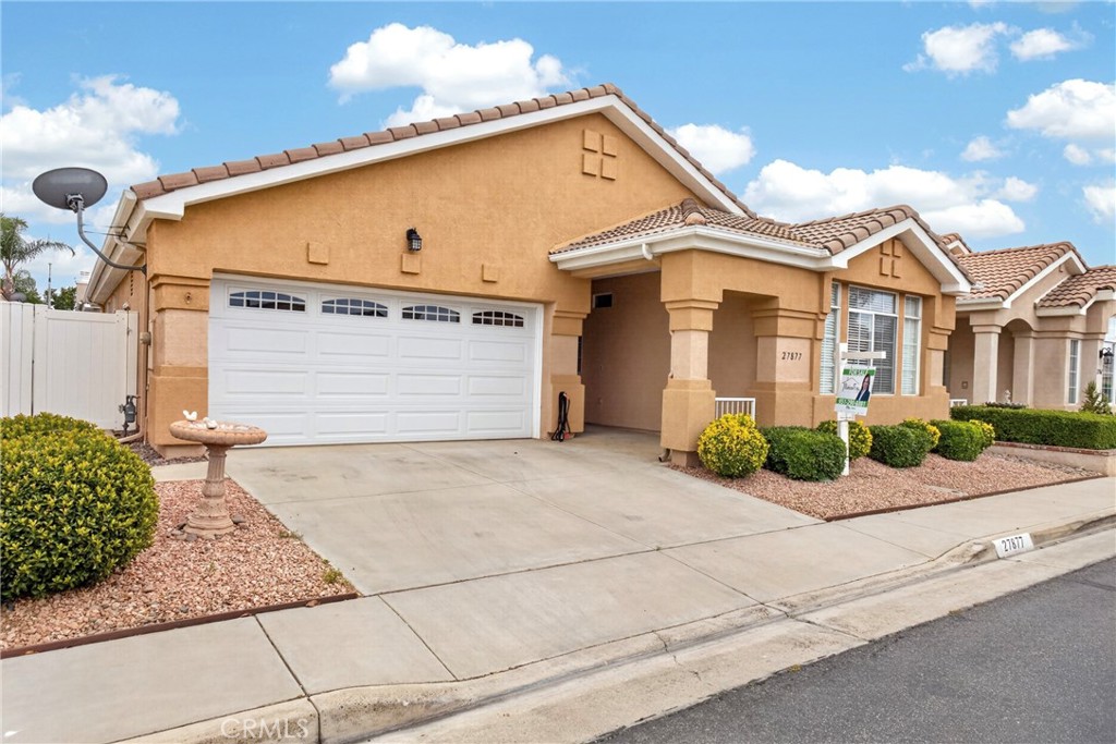 27877 Blaze Property Photo 1