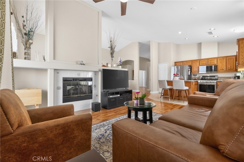 27877 Blaze Property Photo 3
