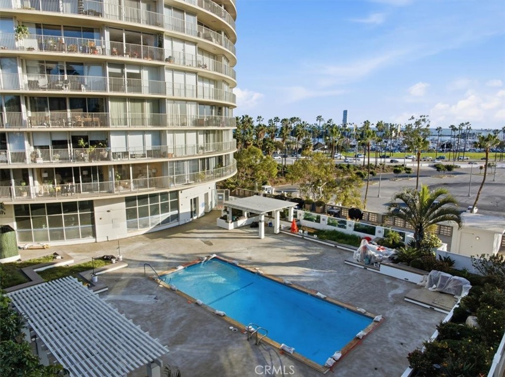 700 E Ocean 601 Property Photo 10